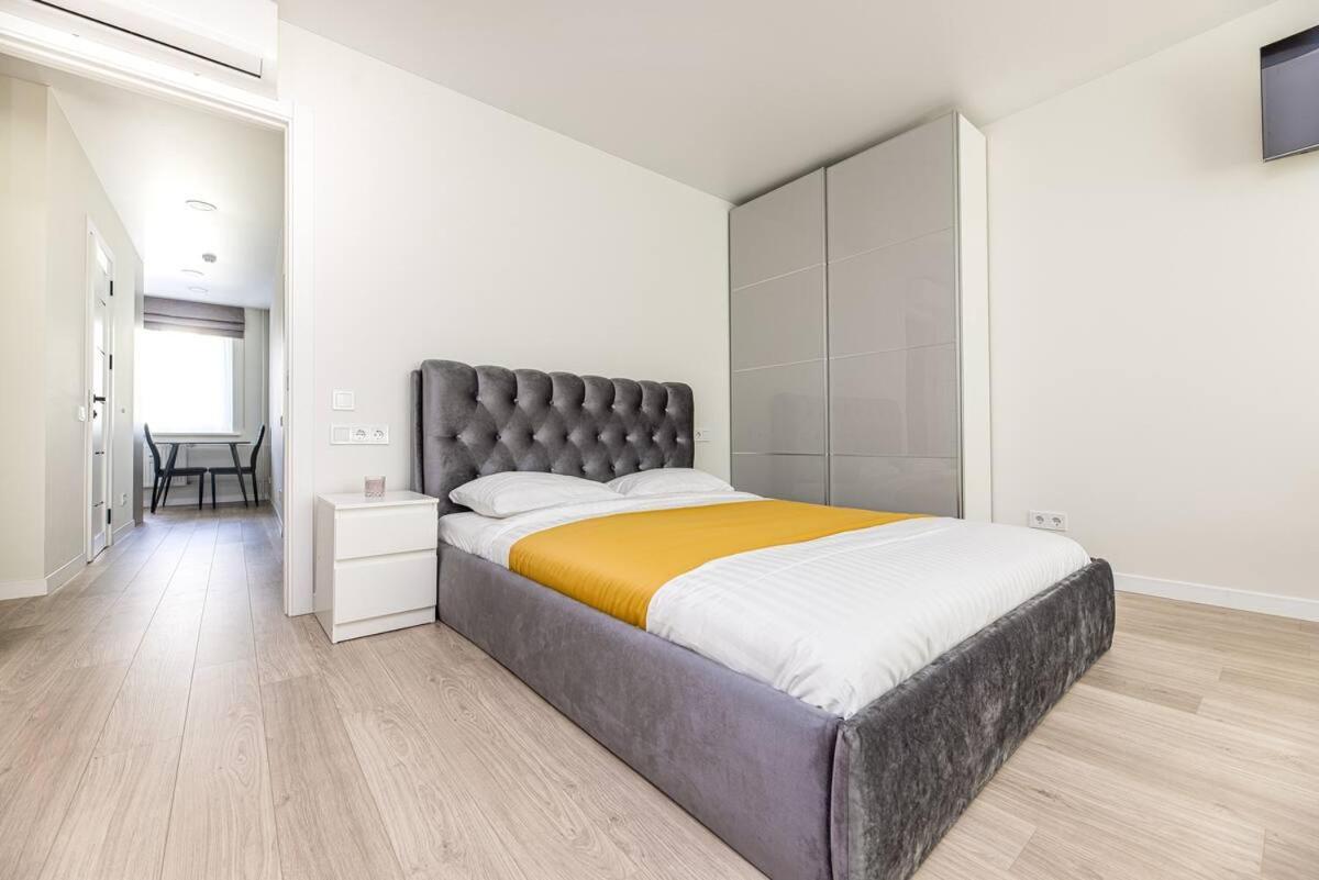 דירות קלייפדה Panevezio G Prie Parko, Panevezio Str By The Park מראה חיצוני תמונה